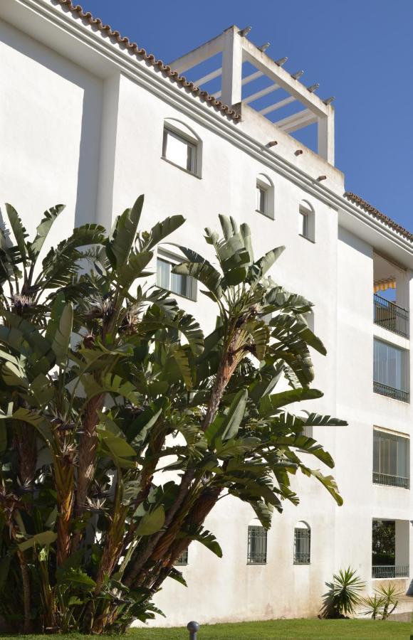 Luxury Garden Apartment - Walking Distance To The Sea Sitio de Calahonda Esterno foto