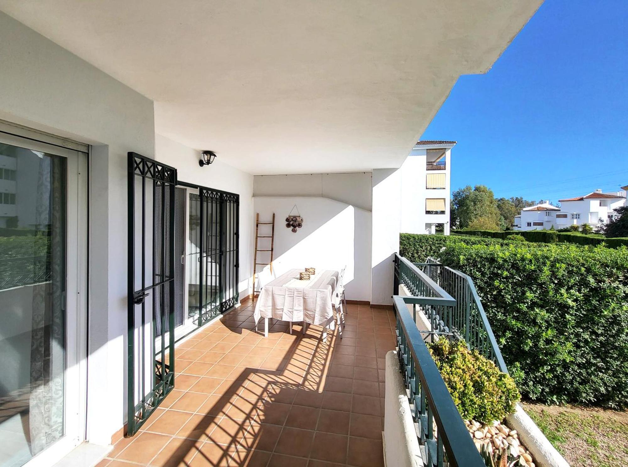 Luxury Garden Apartment - Walking Distance To The Sea Sitio de Calahonda Esterno foto
